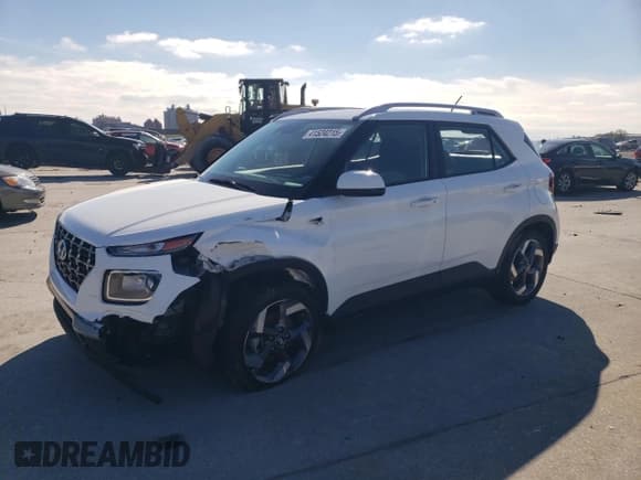 ✅ 2024 Hyundai Venue SEL • VIN: KMHRC8A34RU315908 • Lot: 41524215. Listed on Copart with 15,786 mi. Free auction sales archive from the USA and detailed vehicle history report at DreamBid. Image 1.
