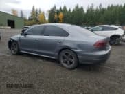 ✅ 2013 Volkswagen Passat SE • VIN: 1VWBP7A35DC075803 • Lot: 91480295. Wystawiony na Copart z przebiegiem 89 625 mil. Bezpłatny archiwum sprzedaży aukcyjnych z USA i szczegółowy raport historii pojazdu na DreamBid. Zdjęcie 3.