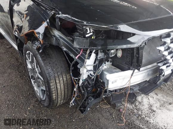 ✅ 2023 Hyundai Santa Fe Limited • VIN: 5NMS4DAL3PH607601 • Лот: 43286316. Опубликован ранее на IAAI с пробегом 6 459 миль. Бесплатный доступ к архиву аукционных продаж из США и подробный отчёт об истории автомобиля на DreamBid. Изображение 6.