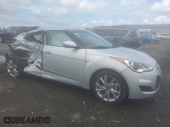 ✅ 2016 Hyundai Veloster • VIN: KMHTC6AD3GU274994 • Lot: 60533275. Wystawiony na Copart z przebiegiem Nie podano. Bezpłatny archiwum sprzedaży aukcyjnych z USA i szczegółowy raport historii pojazdu na DreamBid. Zdjęcie 4.