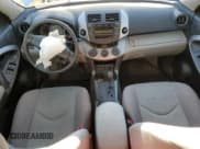 ✅ 2008 Toyota RAV4 • VIN: JTMBK35V685057665 • Лот: 86524995. Опубликован ранее на Copart с пробегом 133 360 миль. Бесплатный доступ к архиву аукционных продаж из США и подробный отчёт об истории автомобиля на DreamBid. Изображение 8.