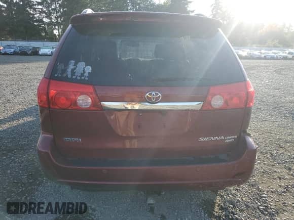 2010 Toyota Sienna XLE с VIN 5TDDK4CC2AS031404, выставлен на аукционе Copart как лот 86620735 с пробегом 228 754 миль миль и Списание • Salvage title. История ставок и продаж доступна на DreamBid. Изображение 6.