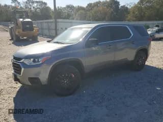✅ 2018 Chevrolet Traverse LS • VIN: 1GNEVFKW0JJ202173 • Lot: 82744125. Wystawiony na Copart z przebiegiem 94 764 mil. Bezpłatny archiwum sprzedaży aukcyjnych z USA i szczegółowy raport historii pojazdu na DreamBid. Zdjęcie 1.