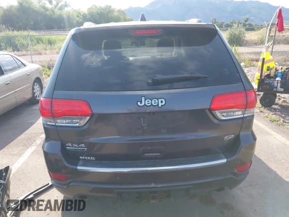 ✅ 2015 Jeep Grand Cherokee Overland • VIN: 1C4RJFCM7FC848289 • Lot: 42416578. Listed on IAAI with Not provided. Free auction sales archive from the USA and detailed vehicle history report at DreamBid. Image 17.