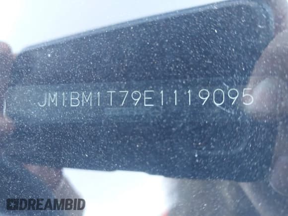 ✅ 2014 Mazda 3 i SV • VIN: JM1BM1T79E1119095 • Lot: 43419403. Listed on IAAI with 143,676 mi. Free auction sales archive from the USA and detailed vehicle history report at DreamBid. Image 9.