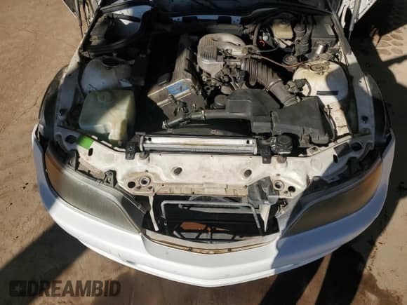 1997 BMW 3 Series Z3 1.9 with VIN 4USCH7327VLB81273, listed as a Copart auction lot 87488905 with 257,564 mi miles and Clean title. Bid and sale history available at DreamBid. Image 11.