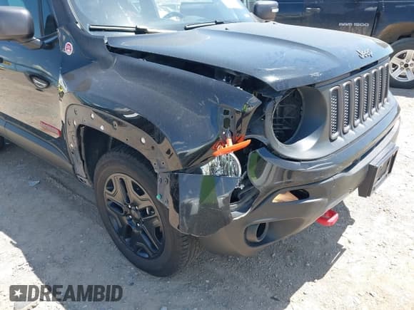 ✅ 2018 Jeep Renegade Trailhawk • VIN: ZACCJBCB8JPG77909 • Лот: 42515433. Опубликован ранее на IAAI с пробегом 51 838 миль. Бесплатный доступ к архиву аукционных продаж из США и подробный отчёт об истории автомобиля на DreamBid. Изображение 6.