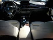 ✅ 2016 BMW 4 Series 428i xDrive • VIN: WBA4C9C55GG137910 • Lot: 91025205. Wystawiony na Copart z przebiegiem 55 878 mil. Bezpłatny archiwum sprzedaży aukcyjnych z USA i szczegółowy raport historii pojazdu na DreamBid. Zdjęcie 8.