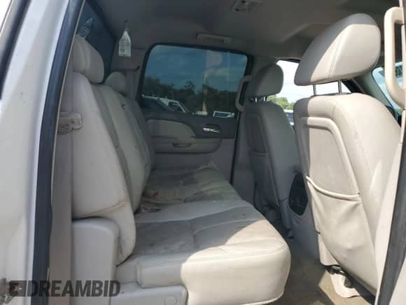 2008 Chevrolet Silverado 3500HD DRW LTZ с VIN 1GCJK33698F146079, выставлен на аукционе Copart как лот 64493805 с пробегом 191 685 миль миль и Списание • Salvage title. История ставок и продаж доступна на DreamBid. Изображение 10.