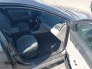 ✅ 2018 Hyundai Elantra SEL • VIN: 5NPD84LF7JH334144 • Lot: 43521235. Listed on IAAI with 100,952 mi. Free auction sales archive from the USA and detailed vehicle history report at DreamBid. Image 5.