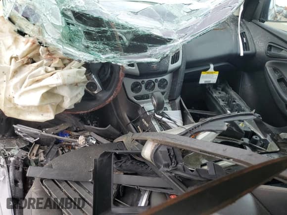 ✅ 2012 Ford Focus SE • VIN: 1FAHP3F2XCL234230 • Лот: 58806624. Опубликован ранее на Copart с пробегом Не указан. Бесплатный доступ к архиву аукционных продаж из США и подробный отчёт об истории автомобиля на DreamBid. Изображение 8.