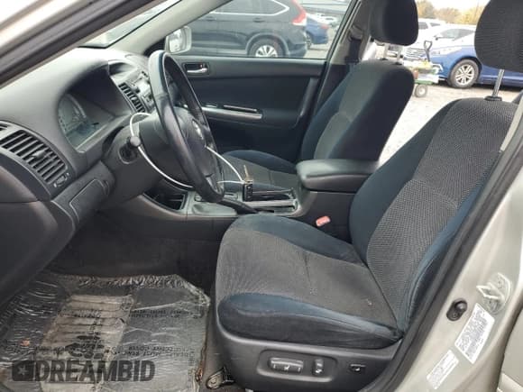 ✅ 2002 Toyota Camry XLE • VIN: 4T1BE32K22U001149 • Lot: 92916965. Listed on Copart with 233,885 mi. Free auction sales archive from the USA and detailed vehicle history report at DreamBid. Image 7.