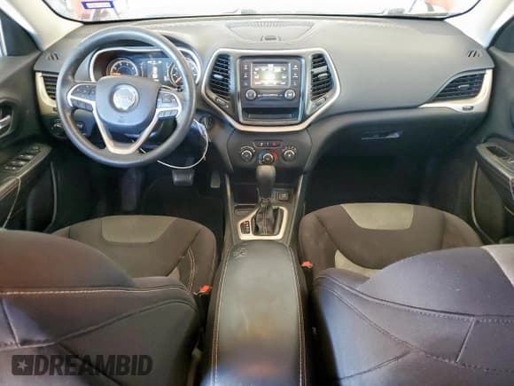 ✅ 2014 Jeep Cherokee Sport • VIN: 1C4PJLAB8EW270496 • Lot: 91346135. Wystawiony na Copart z przebiegiem 114 031 mil. Bezpłatny archiwum sprzedaży aukcyjnych z USA i szczegółowy raport historii pojazdu na DreamBid. Zdjęcie 8.