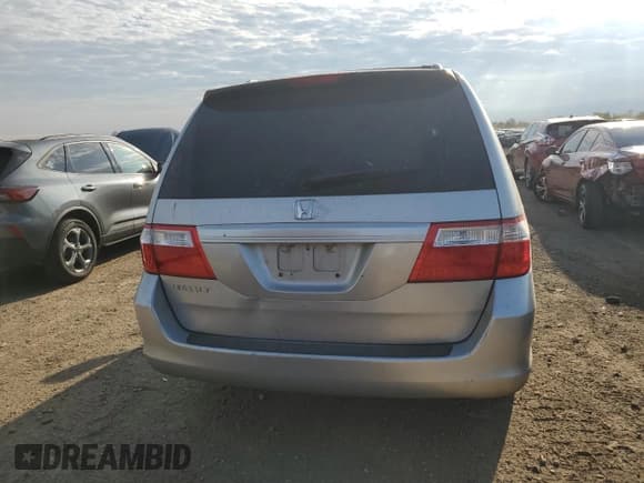 ✅ 2006 Honda Odyssey LX • VIN: 5FNRL38236B072195 • Lot: 82580595. Listed on Copart with 252,792 mi. Free auction sales archive from the USA and detailed vehicle history report at DreamBid. Image 6.