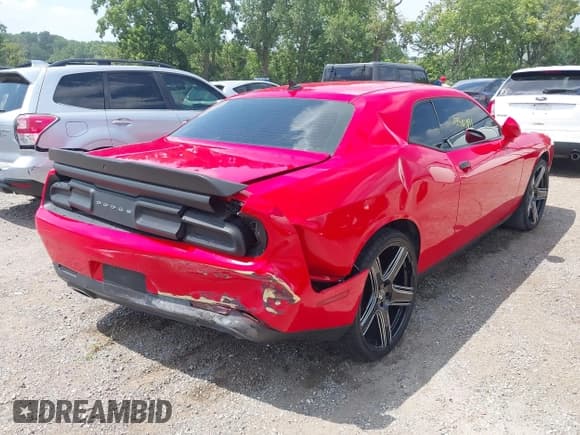✅ 2020 Dodge Challenger SXT • VIN: 2C3CDZAG1LH191899 • Lot: 42801091. Wystawiony na IAAI z przebiegiem Nie podano. Bezpłatny archiwum sprzedaży aukcyjnych z USA i szczegółowy raport historii pojazdu na DreamBid. Zdjęcie 4.