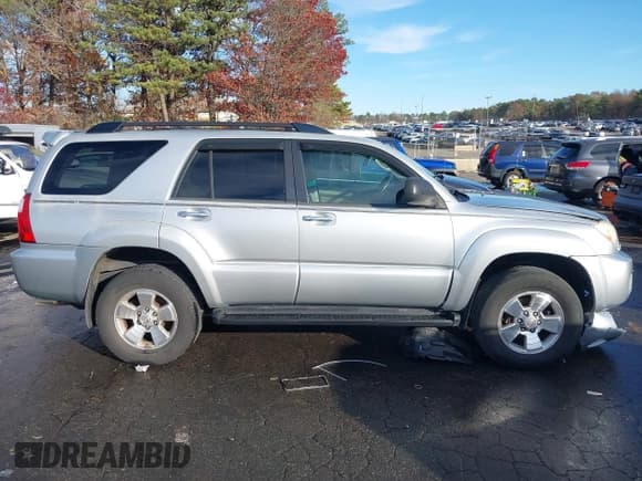 ✅ 2006 Toyota 4Runner SR5 • VIN: JTEBU14R260102853 • Lot: 43718530. Wystawiony na IAAI z przebiegiem 168 701 mil. Bezpłatny archiwum sprzedaży aukcyjnych z USA i szczegółowy raport historii pojazdu na DreamBid. Zdjęcie 13.