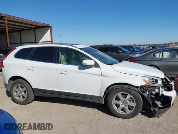 ✅ 2012 Volvo XC60 3.2L • VIN: YV4952DL7C2303064 • Lot: 43571253. Listed on IAAI with 39,926 mi. Free auction sales archive from the USA and detailed vehicle history report at DreamBid. Image 13.