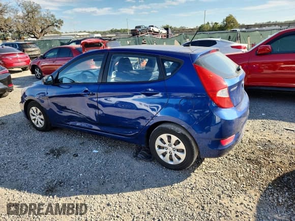 ✅ 2015 Hyundai Accent GS • VIN: KMHCT5AEXFU208170 • Lot: 82691595. Wystawiony na Copart z przebiegiem 115 288 mil. Bezpłatny archiwum sprzedaży aukcyjnych z USA i szczegółowy raport historii pojazdu na DreamBid. Zdjęcie 2.