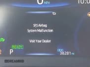 ✅ 2020 Toyota Corolla Hybrid LE • VIN: JTDEBRBE7LJ010021 • Lot: 43396903. Wystawiony na IAAI z przebiegiem 38 281 mil. Bezpłatny archiwum sprzedaży aukcyjnych z USA i szczegółowy raport historii pojazdu na DreamBid. Zdjęcie 16.