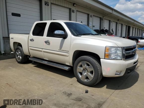 ✅ 2011 Chevrolet Silverado 1500 LTZ • VIN: 3GCPKTE32BG378574 • Lot: 63234654. Listed on Copart with 157,713 mi. Free auction sales archive from the USA and detailed vehicle history report at DreamBid. Image 4.