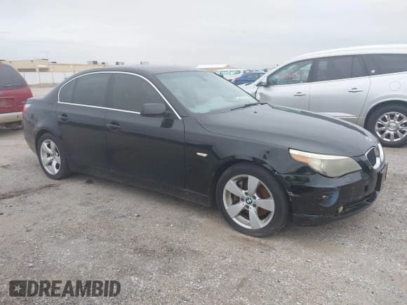 ✅ 2007 BMW 5 Series 525xi • VIN: WBANF33577CS39340 • Лот: 43062333. Опубликован ранее на IAAI с пробегом 231 250 миль. Бесплатный доступ к архиву аукционных продаж из США и подробный отчёт об истории автомобиля на DreamBid. Изображение 1.