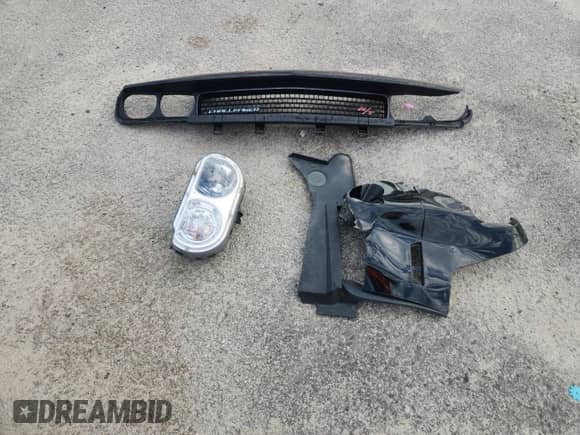 2014 Dodge Challenger Shaker z VIN 2C3CDYBT3EH207464, wystawiony jako Copart lot #64220845 z przebiegiem 125 369 mil mil oraz Szkoda całkowita • Salvage title. Historia ofert i sprzedaży dostępna na DreamBid. Obrazek 12.