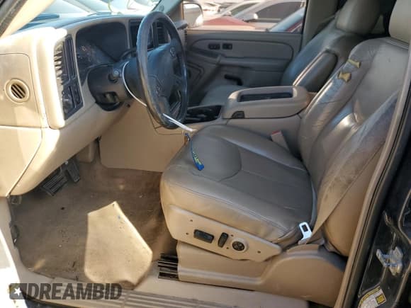 ✅ 2005 Chevrolet Silverado 1500 LS • VIN: 2GCEC13T351157901 • Лот: 74139554. Опубликован ранее на Copart с пробегом 171 388 миль. Бесплатный доступ к архиву аукционных продаж из США и подробный отчёт об истории автомобиля на DreamBid. Изображение 7.