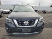 ✅ 2017 Nissan Pathfinder SL • VIN: 5N1DR2MM0HC652221 • Lot: 82787555. Wystawiony na Copart z przebiegiem 74 123 mil. Bezpłatny archiwum sprzedaży aukcyjnych z USA i szczegółowy raport historii pojazdu na DreamBid. Zdjęcie 5.