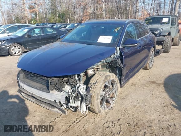 ✅ 2021 Audi e-tron Premium Plus • VIN: WA1LAAGE3MB028896 • Lot: 41415811. Listed on IAAI with 39,770 mi. Free auction sales archive from the USA and detailed vehicle history report at DreamBid. Image 2.