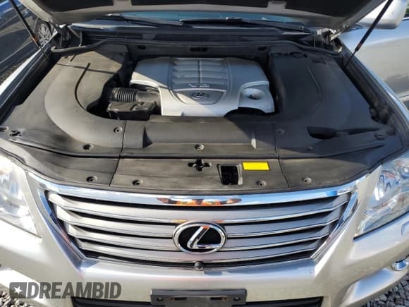 ✅ 2011 Lexus LX 570 • VIN: JTJHY7AX2B4080801 • Lot: 84430685. Wystawiony na Copart z przebiegiem 252 151 mil. Bezpłatny archiwum sprzedaży aukcyjnych z USA i szczegółowy raport historii pojazdu na DreamBid. Zdjęcie 12.