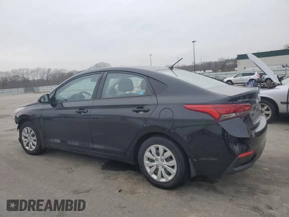 2020 Hyundai Accent SE z VIN 3KPC24A66LE113688, wystawiony jako Copart lot #41062064 z przebiegiem 53 562 mil mil oraz . Historia ofert i sprzedaży dostępna na DreamBid. Obrazek 2.