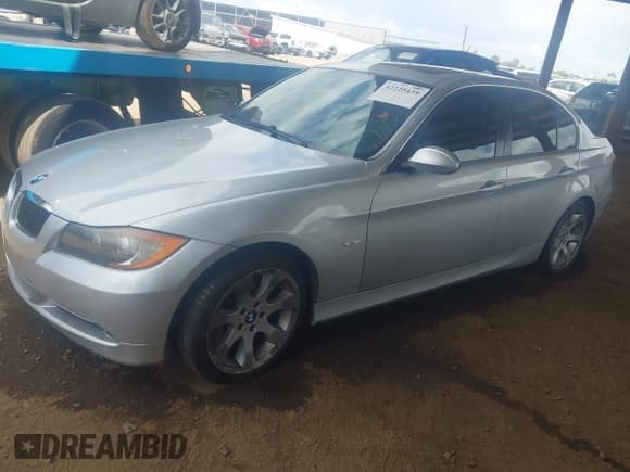 ✅ 2008 BMW 3 Series 335i • VIN: WBAVB73588VH25201 • Lot: 42225439. Listed on IAAI with 152,788 mi. Free auction sales archive from the USA and detailed vehicle history report at DreamBid. Image 2.