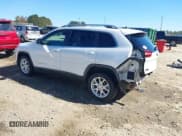 ✅ 2016 Jeep Cherokee Altitude • VIN: 1C4PJLCB1GW221740 • Lot: 43451679. Wystawiony na IAAI z przebiegiem 149 638 mil. Bezpłatny archiwum sprzedaży aukcyjnych z USA i szczegółowy raport historii pojazdu na DreamBid. Zdjęcie 3.