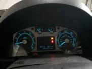 ✅ 2009 Mercury Mariner Premier • VIN: 4M2CU97G39KJ00498 • Lot: 60049555. Wystawiony na Copart z przebiegiem 97 212 mil. Bezpłatny archiwum sprzedaży aukcyjnych z USA i szczegółowy raport historii pojazdu na DreamBid. Zdjęcie 9.