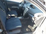 ✅ 2007 Toyota Yaris • VIN: JTDBT903071159796 • Lot: 43786933. Wystawiony na IAAI z przebiegiem Nie podano. Bezpłatny archiwum sprzedaży aukcyjnych z USA i szczegółowy raport historii pojazdu na DreamBid. Zdjęcie 5.