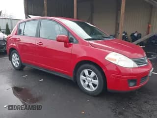 ✅ 2007 Nissan Versa S • VIN: 3N1BC13E17L449457 • Lot: 43884003. Listed on IAAI with 142,174 mi. Free auction sales archive from the USA and detailed vehicle history report at DreamBid. Image 1.