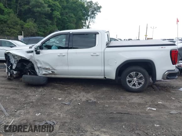 ✅ 2020 GMC Sierra 1500 SLE • VIN: 3GTU9BED7LG272978 • Лот: 42707886. Опубликован ранее на IAAI с пробегом 34 269 миль. Бесплатный доступ к архиву аукционных продаж из США и подробный отчёт об истории автомобиля на DreamBid. Изображение 14.