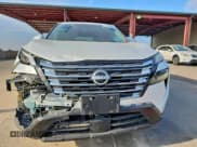 ✅ 2025 Nissan Rogue SV • VIN: 5N1BT3BBXSC816534 • Lot: 93155135. Listed on Copart with 24,182 mi. Free auction sales archive from the USA and detailed vehicle history report at DreamBid. Image 5.