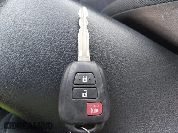 ✅ 2018 Toyota Prius Three • VIN: JTDKDTB30J1616900 • Lot: 43476204. Listed on IAAI with 90,619 mi. Free auction sales archive from the USA and detailed vehicle history report at DreamBid. Image 11.