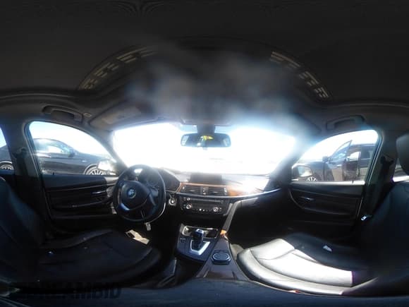 ✅ 2014 BMW 3 Series 328i xDrive • VIN: WBA3B3C58EJ981158 • Lot: 42505507. Wystawiony na IAAI z przebiegiem 188 966 mil. Bezpłatny archiwum sprzedaży aukcyjnych z USA i szczegółowy raport historii pojazdu na DreamBid. Zdjęcie 19.