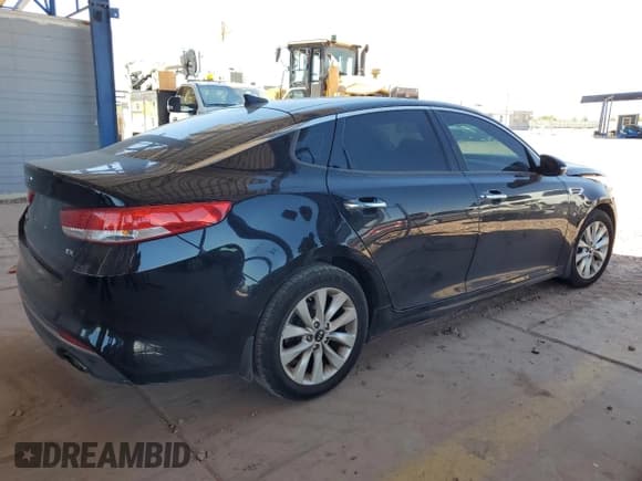 ✅ 2016 Kia Optima EX • VIN: 5XXGU4L39GG030297 • Lot: 62586335. Listed on Copart with 145,217 mi. Free auction sales archive from the USA and detailed vehicle history report at DreamBid. Image 3.