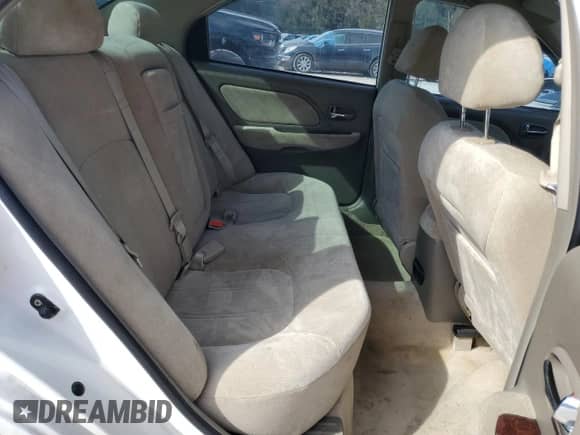 2004 Hyundai Sonata GLS z VIN KMHWF35H44A046063, wystawiony jako Copart lot #43472615 z przebiegiem 147 282 mil mil oraz Szkoda całkowita • Salvage title. Historia ofert i sprzedaży dostępna na DreamBid. Obrazek 10.