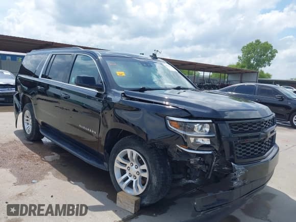 ✅ 2020 Chevrolet Suburban LT • VIN: 1GNSCHKC3LR140055 • Lot: 42733528. Wystawiony na IAAI z przebiegiem 129 872 mil. Bezpłatny archiwum sprzedaży aukcyjnych z USA i szczegółowy raport historii pojazdu na DreamBid. Zdjęcie 1.
