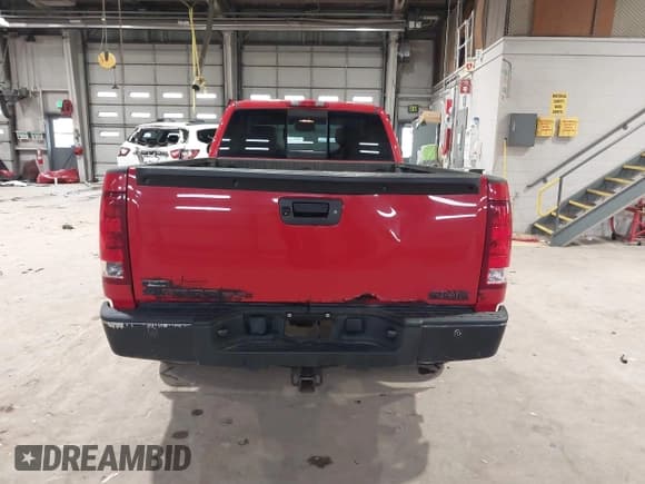 ✅ 2010 GMC Sierra 1500 • VIN: 1GTSKWE04AZ293560 • Лот: 41435162. Опубликован ранее на IAAI с пробегом 54 465 миль. Бесплатный доступ к архиву аукционных продаж из США и подробный отчёт об истории автомобиля на DreamBid. Изображение 16.