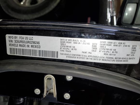 ✅ 2024 Ram 2500 Big Horn • VIN: 3C6UR5DL6RG296246 • Lot: 59905635. Listed on Copart with 41,503 mi. Free auction sales archive from the USA and detailed vehicle history report at DreamBid. Image 12.