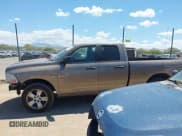 ✅ 2009 Dodge 1500 SLT • VIN: 1D3HV18T09S758065 • Lot: 42207452. Wystawiony na IAAI z przebiegiem 131 520 mil. Bezpłatny archiwum sprzedaży aukcyjnych z USA i szczegółowy raport historii pojazdu na DreamBid. Zdjęcie 14.