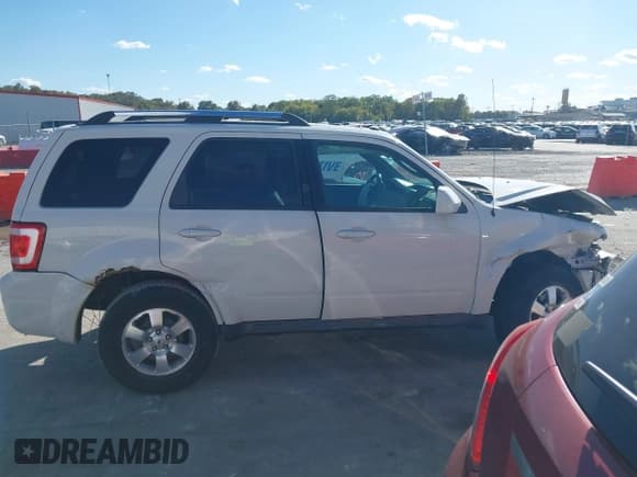 ✅ 2012 Ford Escape Limited • VIN: 1FMCU0E77CKB02522 • Lot: 43597445. Wystawiony na IAAI z przebiegiem 177 057 mil. Bezpłatny archiwum sprzedaży aukcyjnych z USA i szczegółowy raport historii pojazdu na DreamBid. Zdjęcie 14.