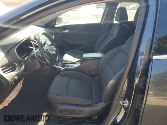 ✅ 2021 Chevrolet Malibu RS • VIN: 1G1ZG5ST5MF066269 • Lot: 81810865. Wystawiony na Copart z przebiegiem 80 011 mil mil. Skorzystaj z bezpłatnego archiwum sprzedaży aukcyjnych z USA i zobacz szczegółowy raport historii pojazdu na DreamBid. Zdjęcie 7.