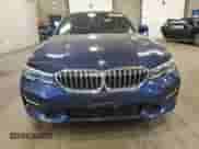 2020 BMW 3 Series 330i xDrive z VIN 3MW5R7J09L8B26187, wystawiony jako Copart lot #83956685 z przebiegiem 33 911 mil mil oraz Szkoda całkowita • Salvage title. Historia ofert i sprzedaży dostępna na DreamBid. Obrazek 5.