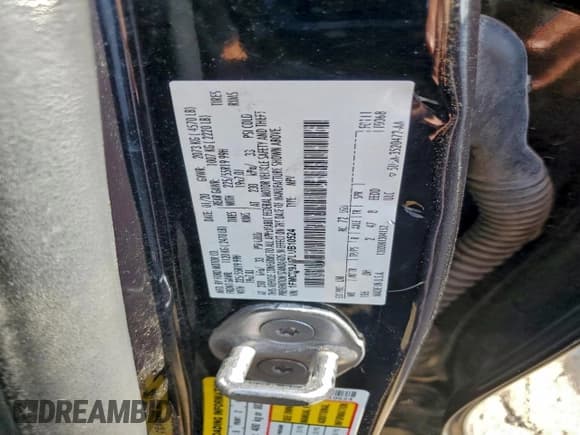 ✅ 2020 Ford Escape Titanium • VIN: 1FMCU9J97LUB10524 • Lot: 93960565. Listed on Copart with 84,416 mi. Free auction sales archive from the USA and detailed vehicle history report at DreamBid. Image 12.